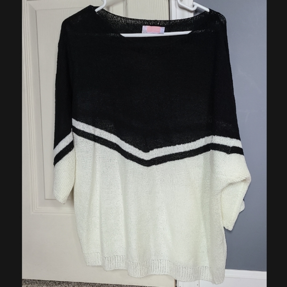 C+D+M  Mid Sleeve Sweater sz S